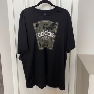 Adidas Tshirt